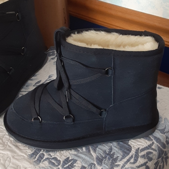 New in box, BooRoo short tie boots - Picture 2 of 12